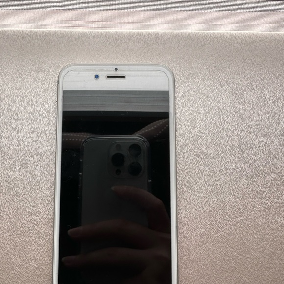 iPhone 6s, silver - Picture 2 of 4